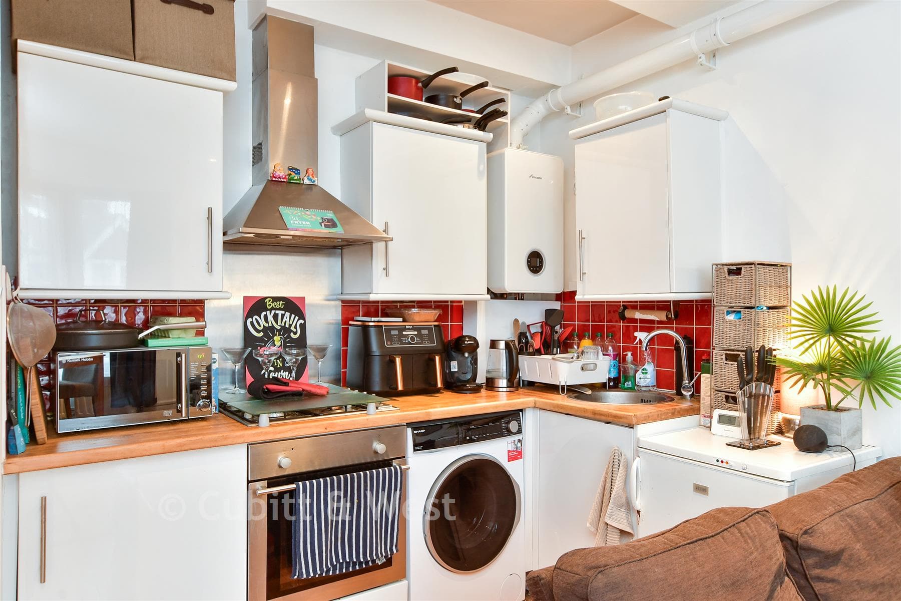 1 Bed Apartment, Hythe Road Brighton — photo 4