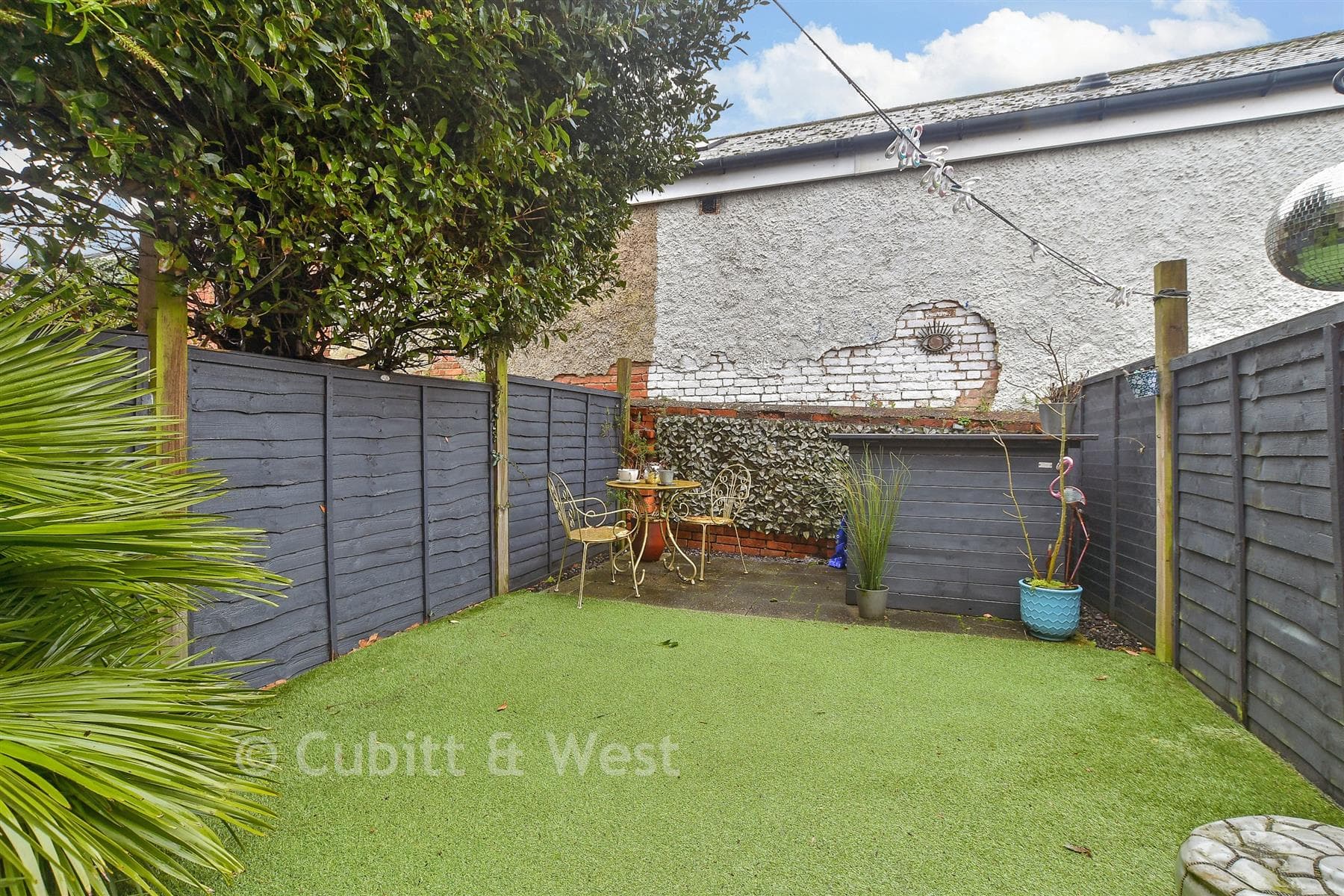 2 Bed Apartment, Payne Terrace Roedale Road Brighton — photo 3
