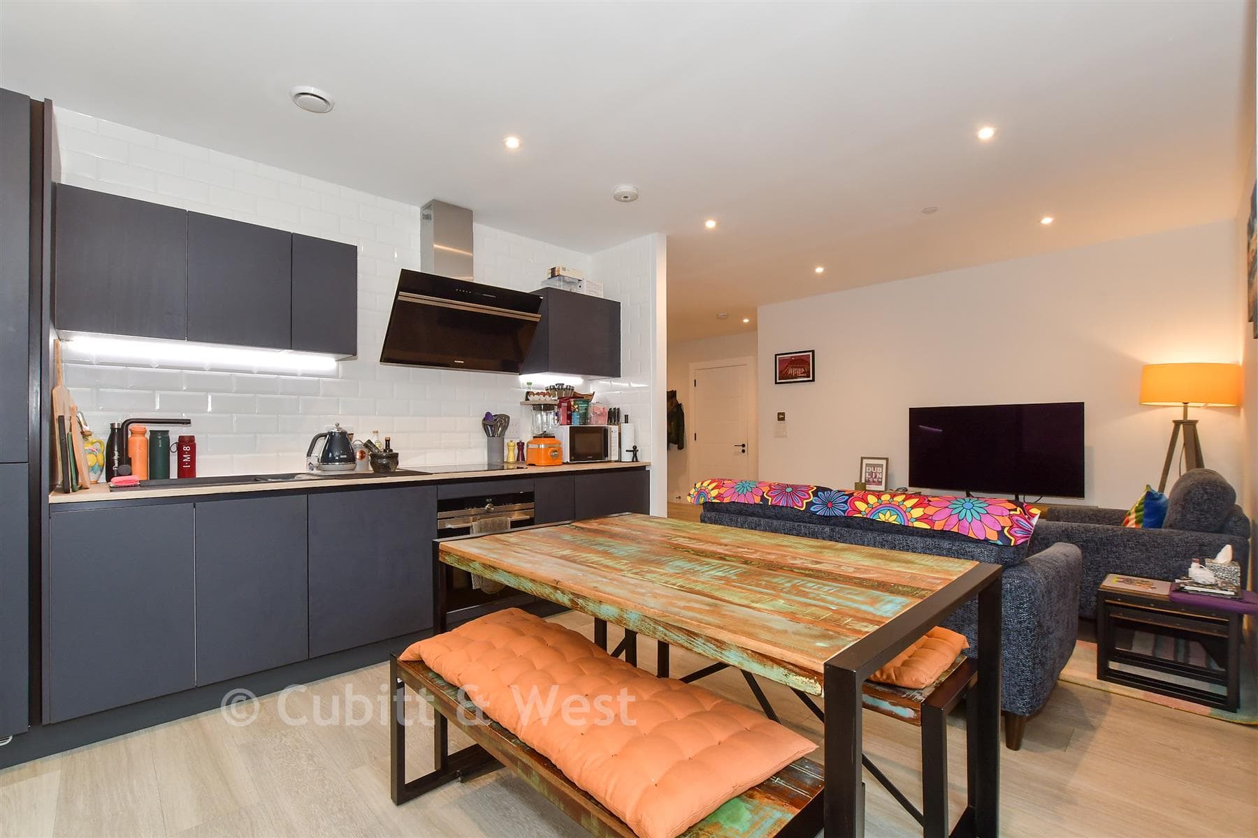 2 Bed Apartment, The Furlong Brighton — photo 3
