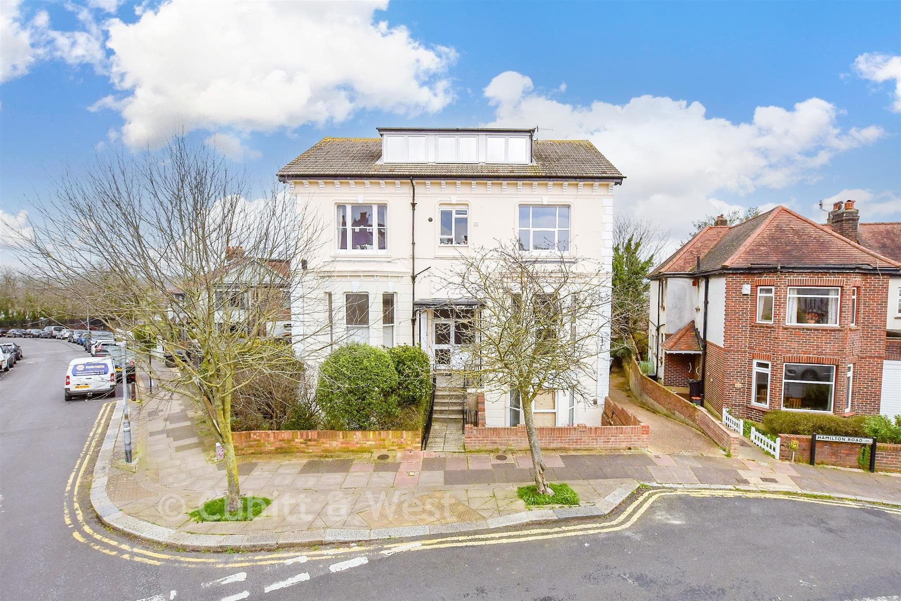 1 Bed Apartment, Stanford Road Brighton — photo 1