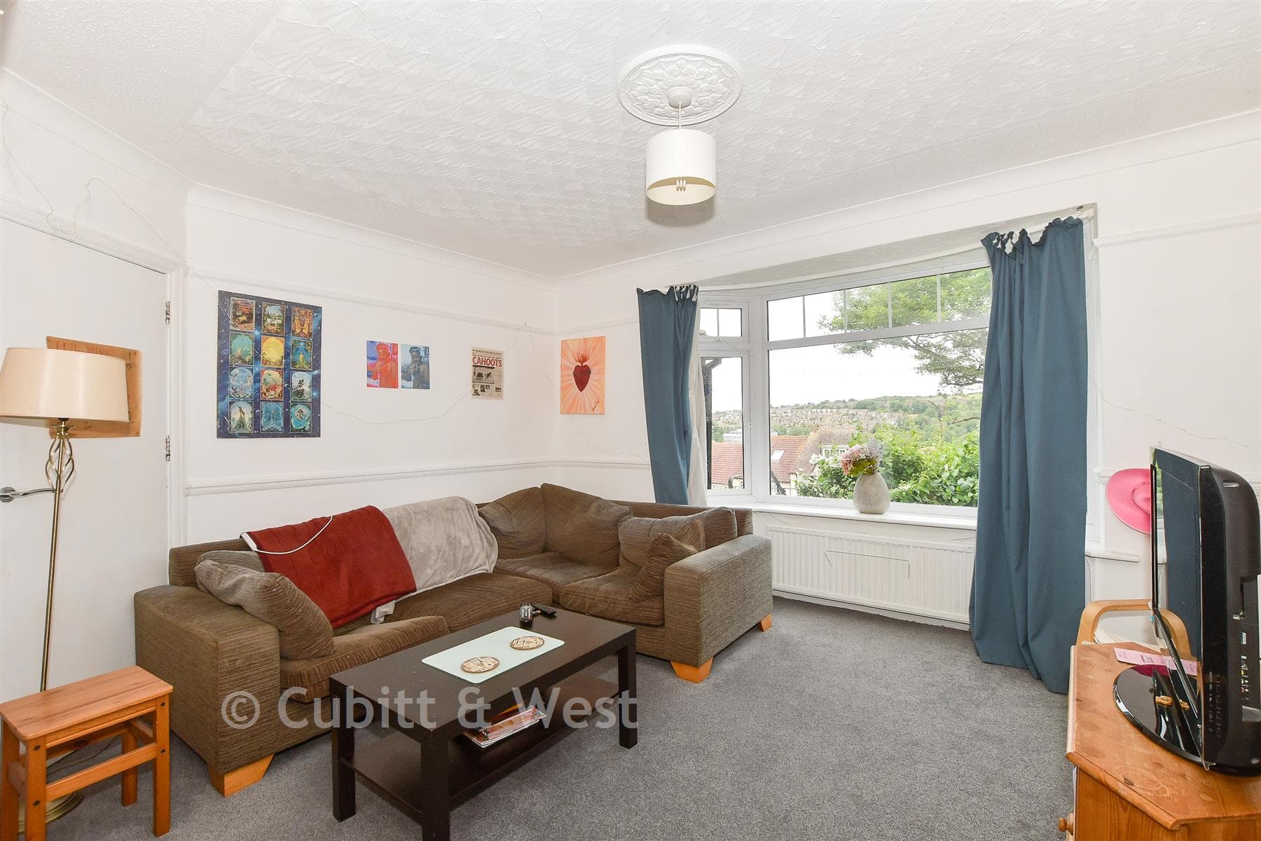 5 Bed Semi Detached House, Bevendean Crescent Brighton — photo 3