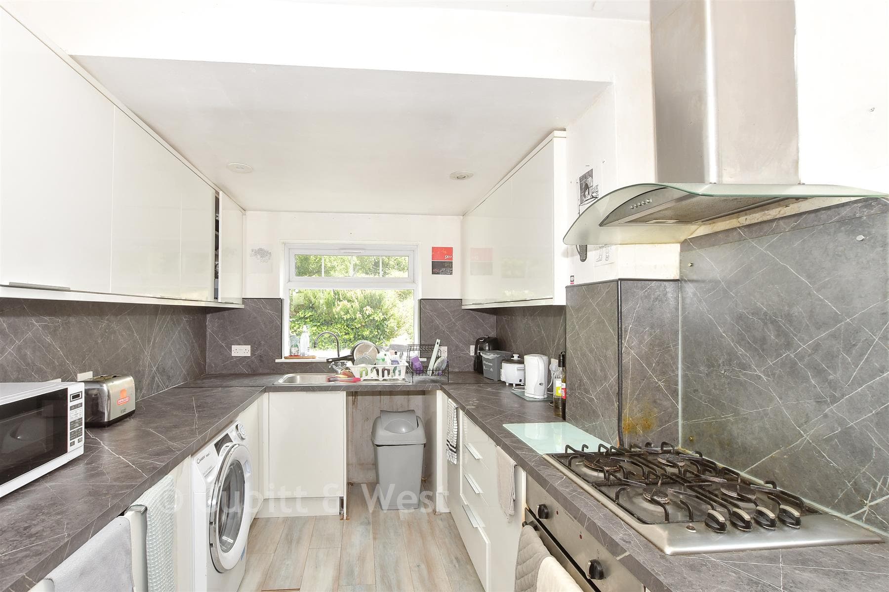 5 Bed Semi Detached House, Bevendean Crescent Brighton — photo 5