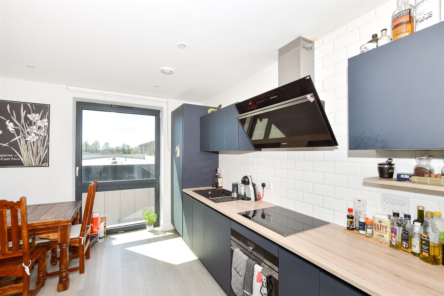 2 Bed Flat, Saunders Park View Brighton — photo 4