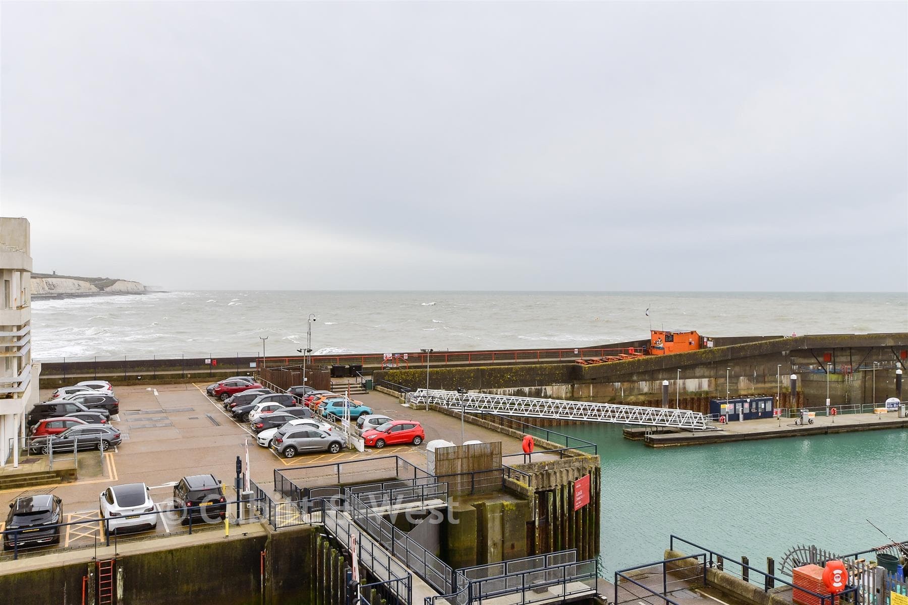 3 Bed Duplex Flat, The Strand Brighton Marina Village Brighton — photo 2