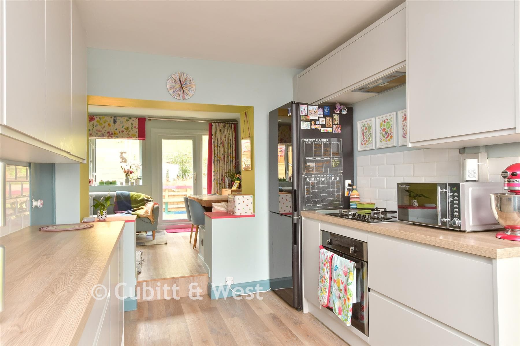 3 Bed Semi Detached House, Fairview Rise Westdene Brighton — photo 2