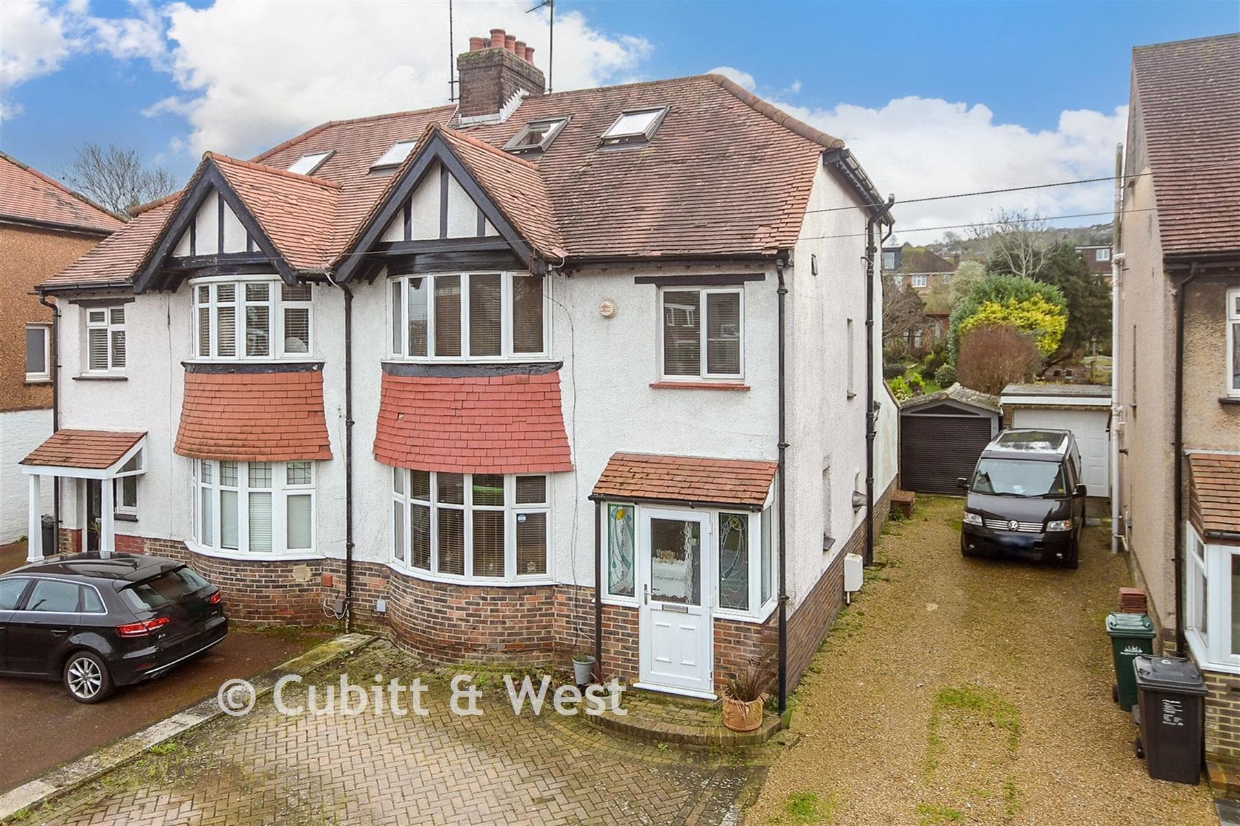 4 Bed Semi Detached House, Carden Avenue Patcham Brighton — photo 1