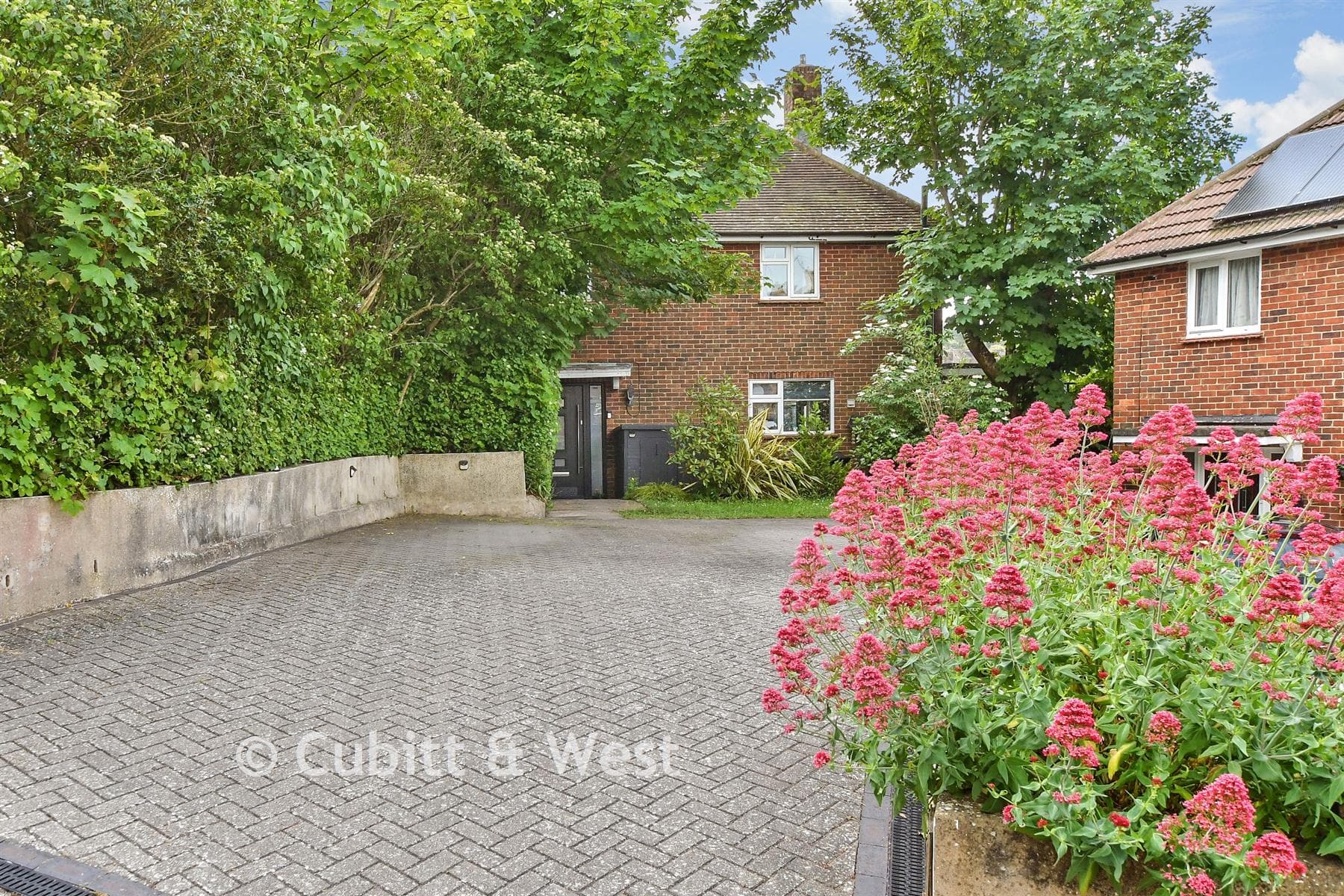3 Bed Semi Detached House, Elsted Crescent Hollingbury Brighton — photo 1