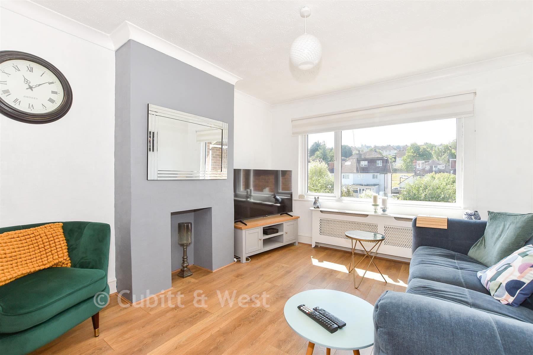 3 Bed Semi Detached Bungalow, Dale Crescent Brighton — photo 4