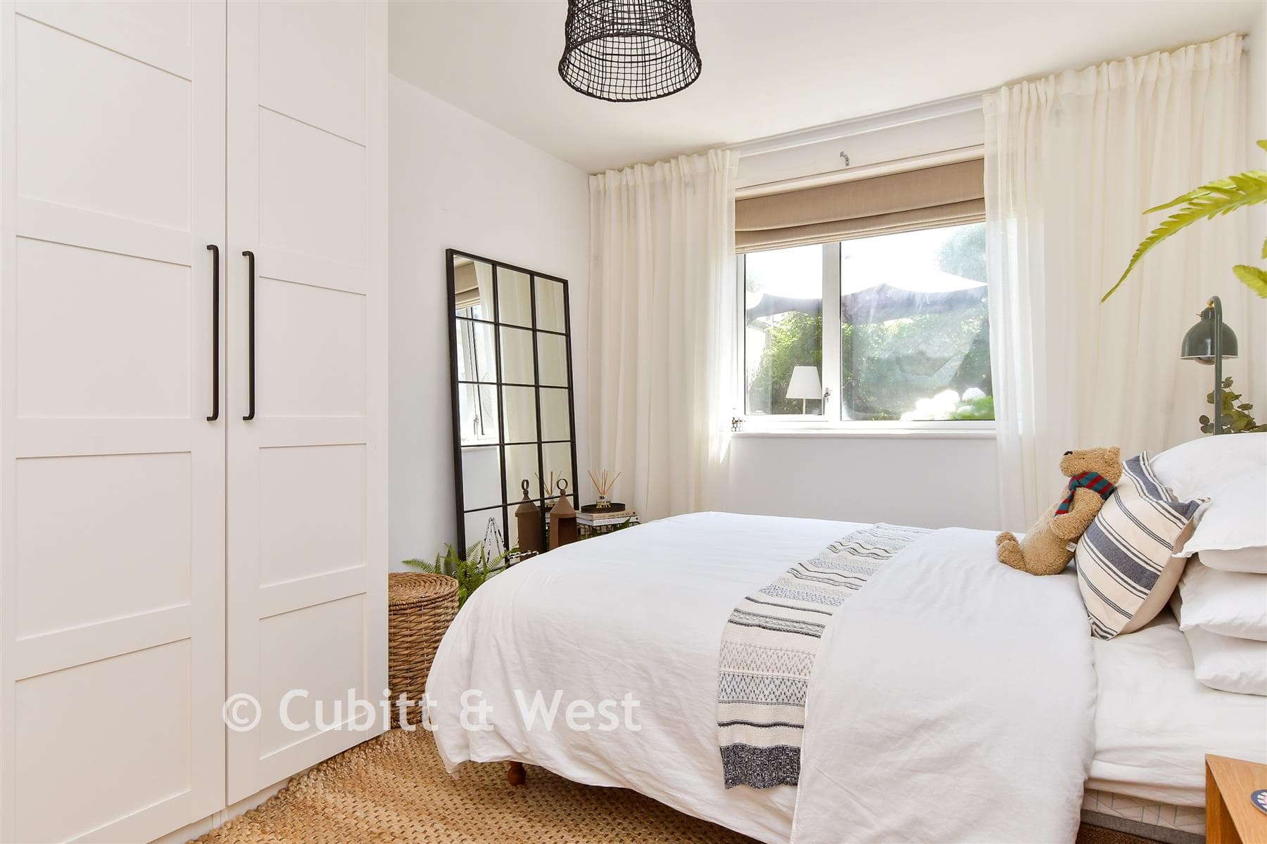3 Bed Chalet, Thornhill Avenue Patcham — photo 3