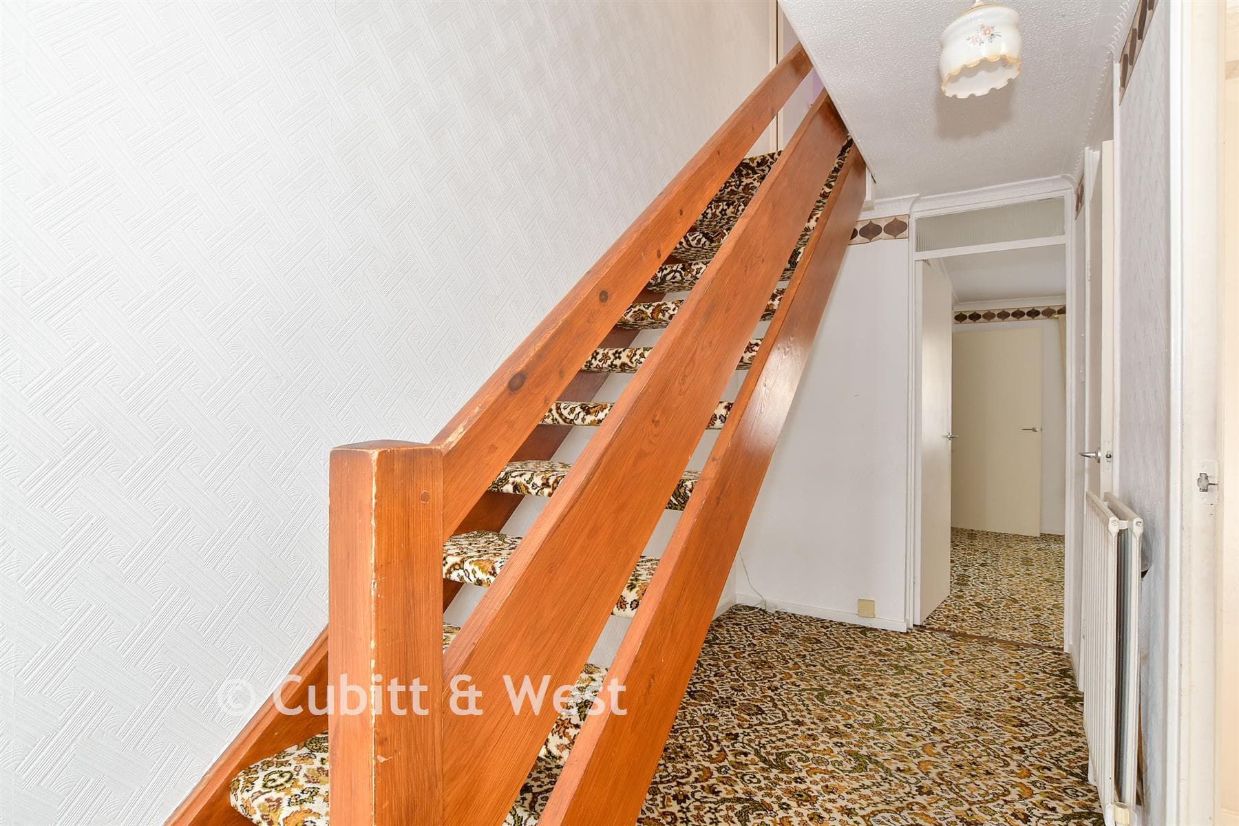 3 Bed Terraced House, Patchdean Patcham Brighton — photo 5