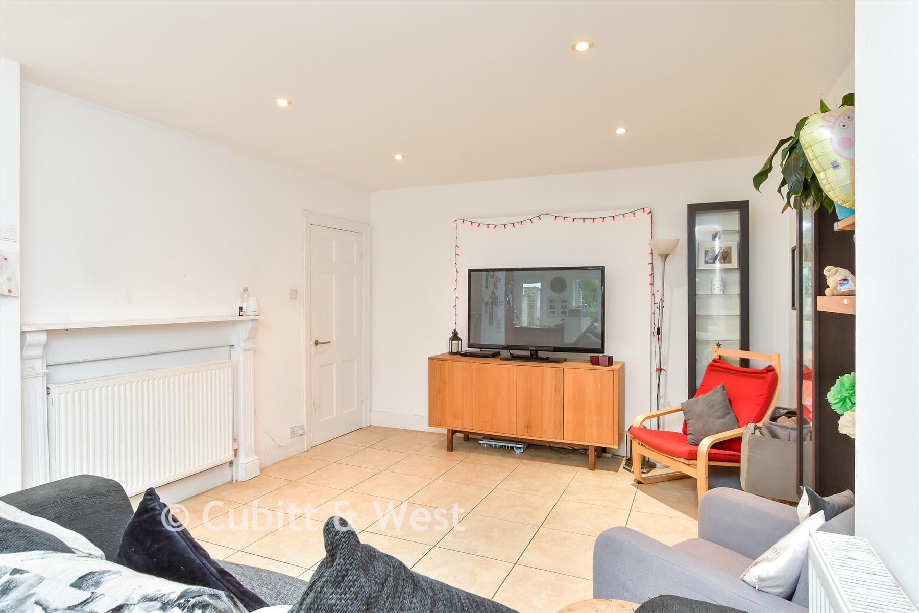 4 Bed Semi Detached House, Graham Avenue Brighton — photo 2
