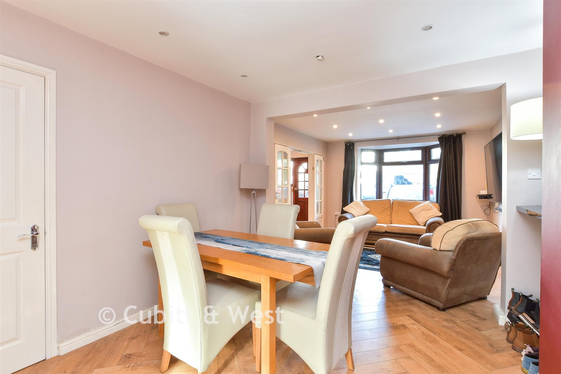 3 Bed Semi Detached House, Mackie Avenue Patcham Brighton — photo 1