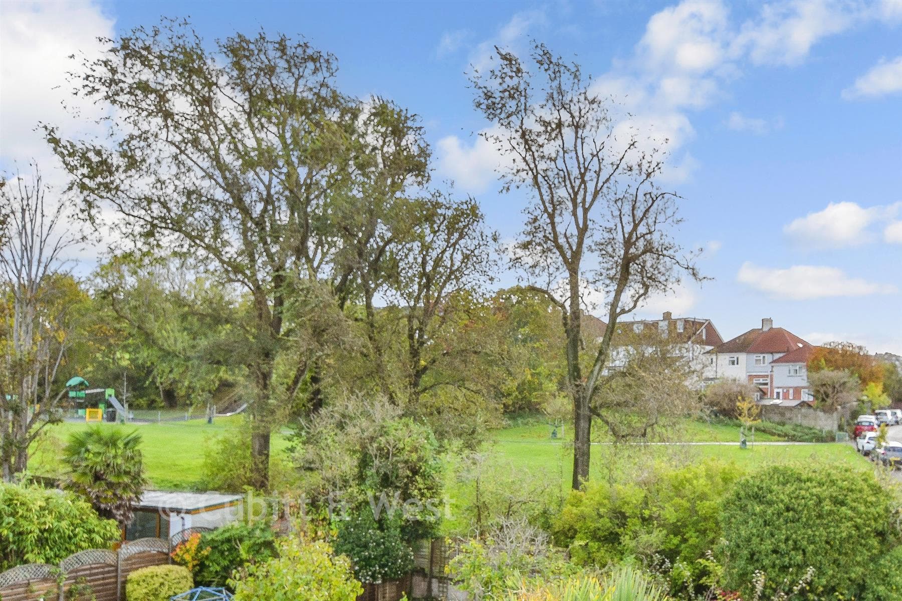 3 Bed Semi Detached House, Mackie Avenue Patcham Brighton — photo 5