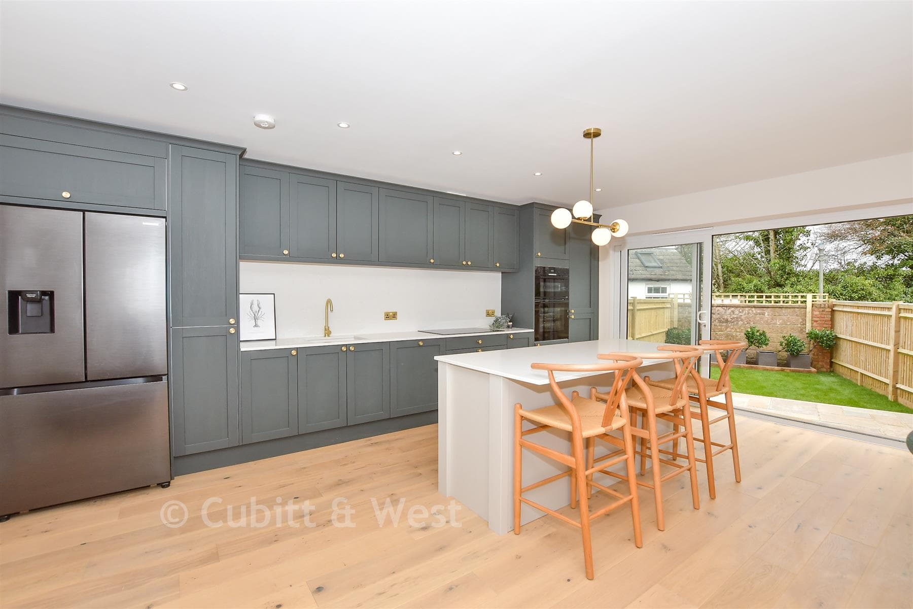 4 Bed End Of Terrace House, Overhill Drive Brighton — photo 3