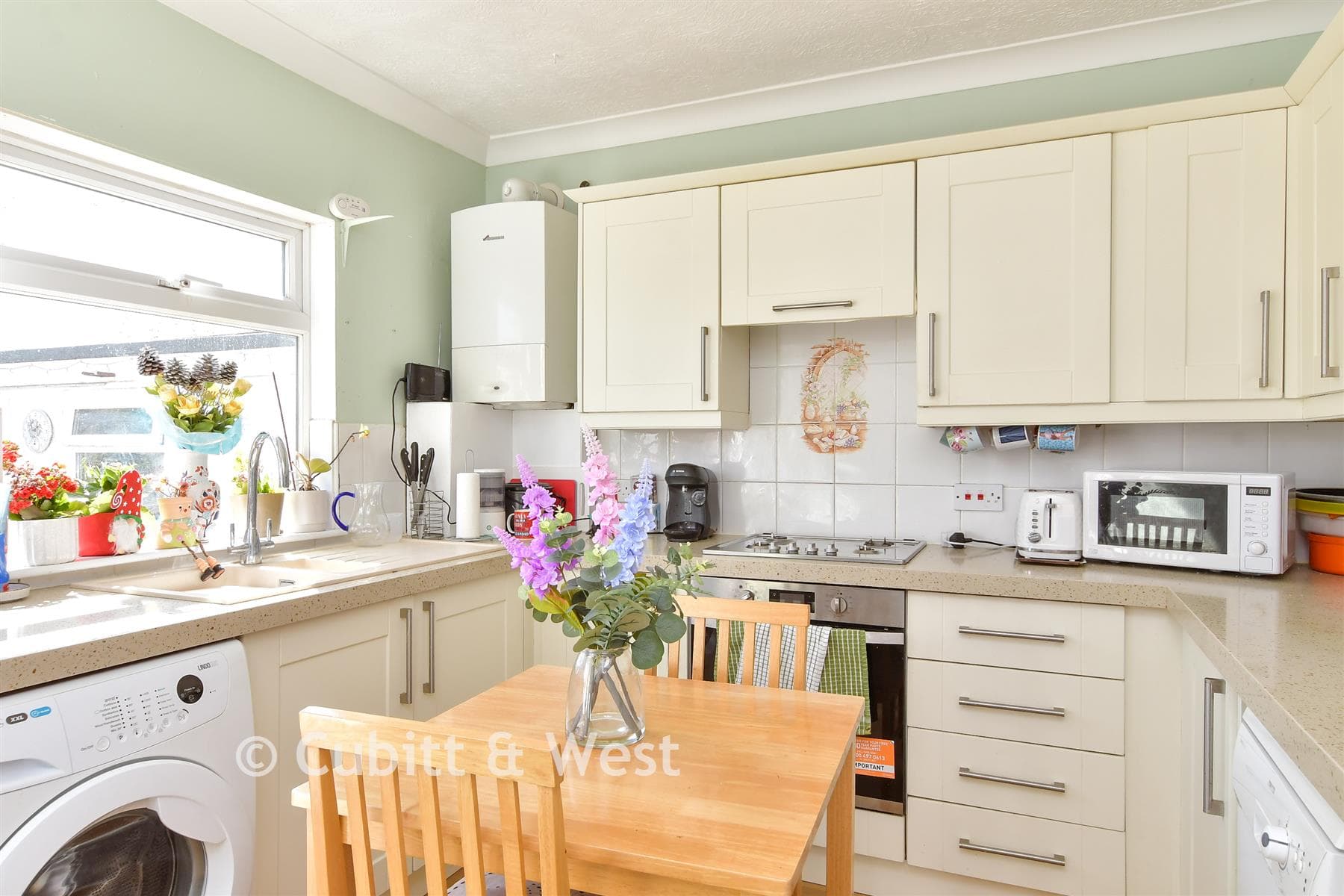 2 Bed Chalet, Ladies Mile Road Brighton Patcham — photo 1