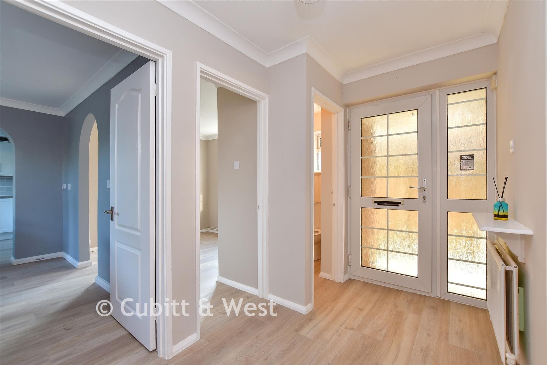 4 Bed Detached House, Shepherds Cot Peacehaven — photo 5
