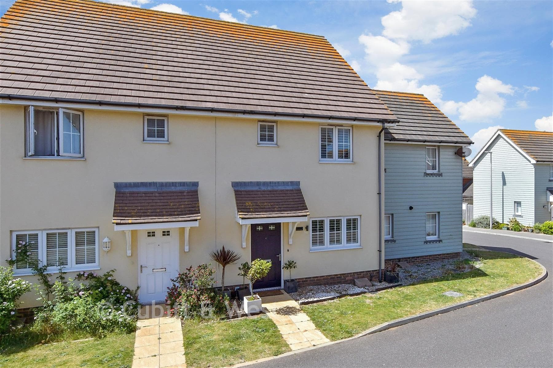 3 Bed Terraced House, Keymer Avenue Peacehaven — photo 1