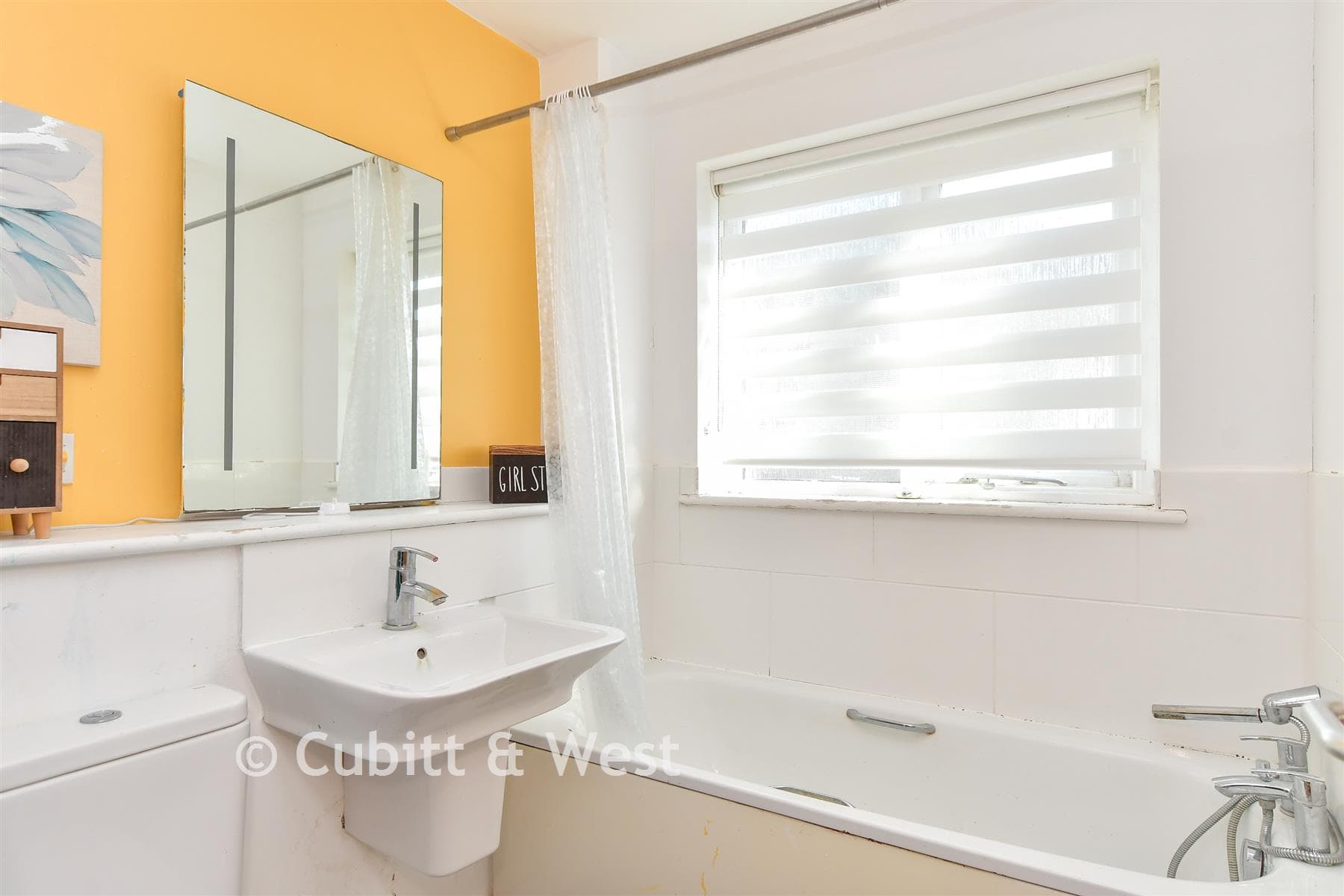 3 Bed End Of Terrace House, Union Close Newhaven — photo 2