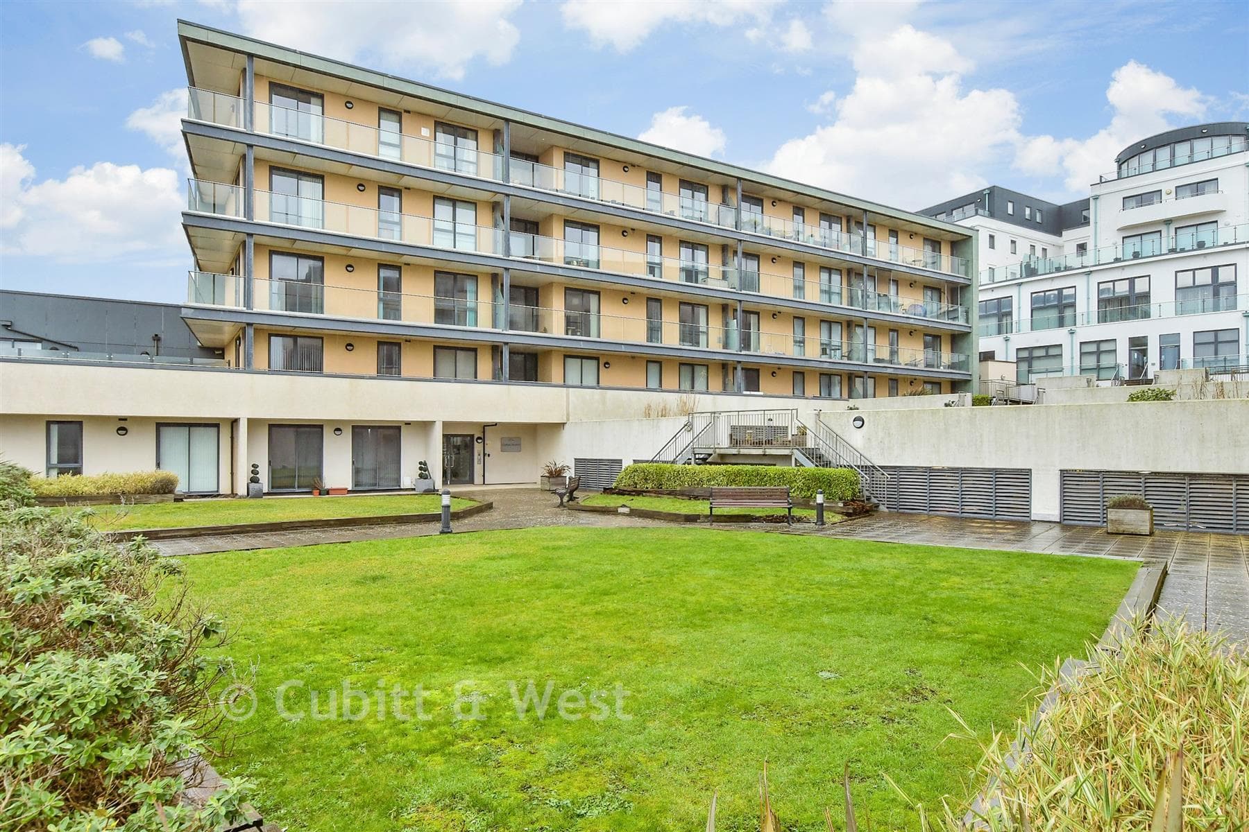 2 Bed Flat, Suez Way Brighton — photo 2