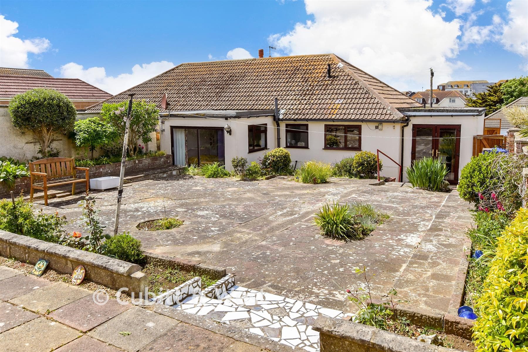 2 Bed Semi Detached Bungalow, Victoria Avenue Peacehaven — photo 2
