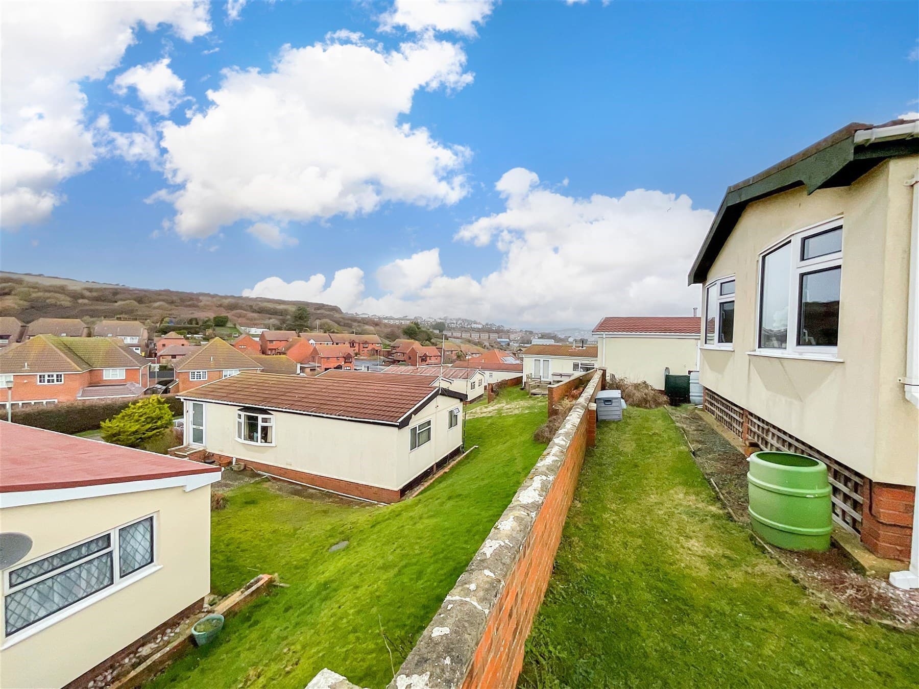 2 Bed Park Home, Court Farm Road Newhaven — photo 1