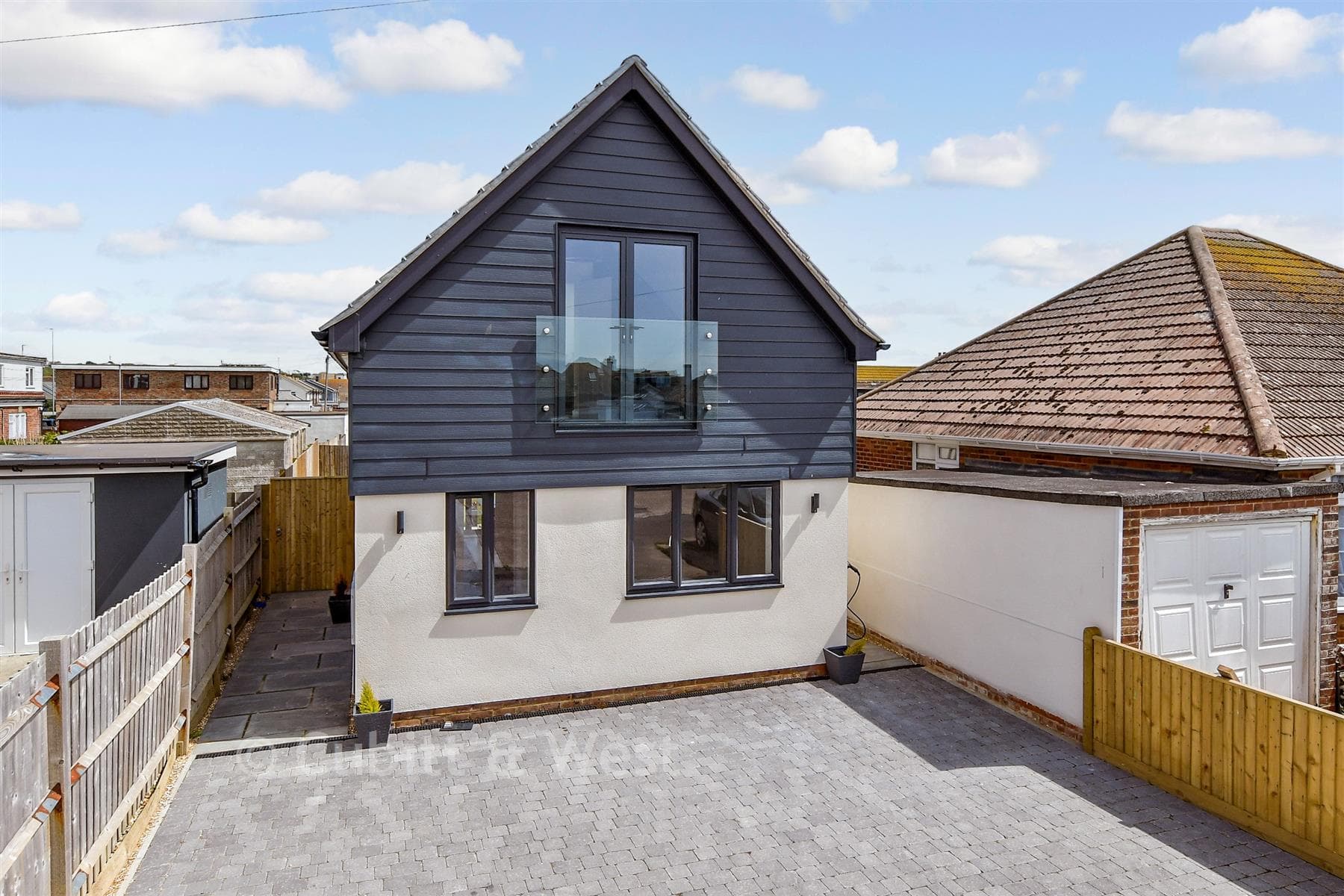 2 Bed Detached House, Slindon Avenue Peacehaven — photo 1