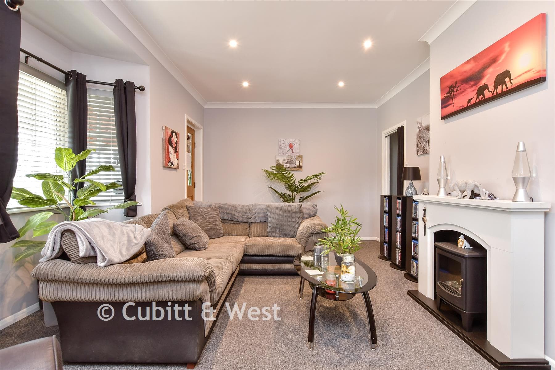 4 Bed Detached Bungalow, Hoddern Avenue Peacehaven — photo 5