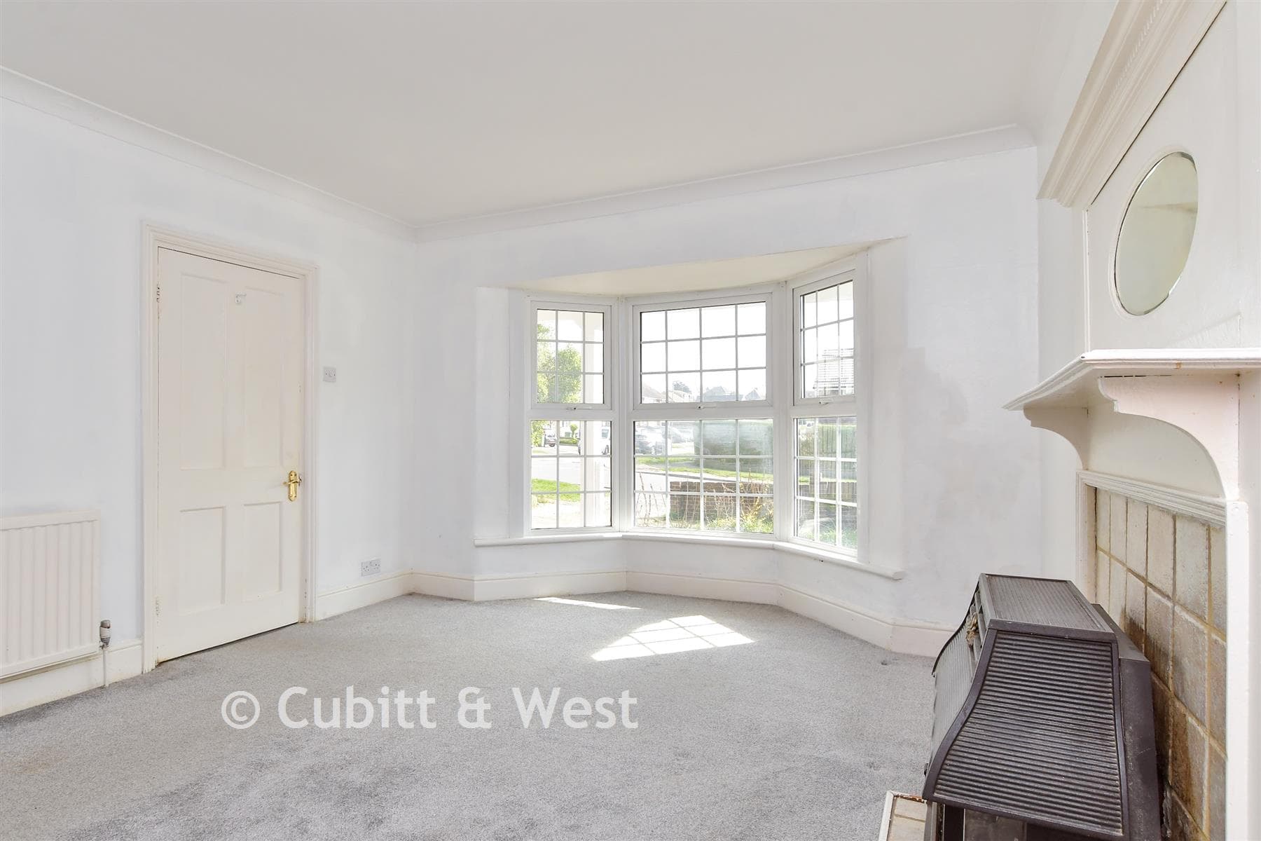 4 Bed Detached House, Telscombe Cliffs Way Telscombe Cliffs Peacehaven — photo 3