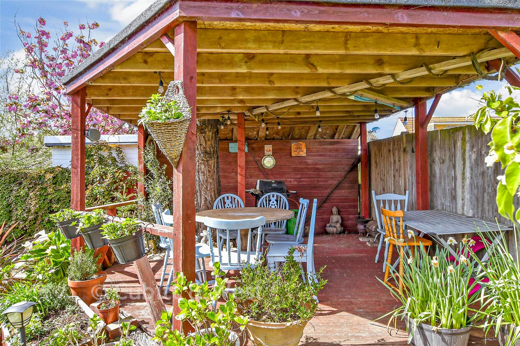 4 Bed Chalet, Keymer Avenue Peacehaven — photo 2