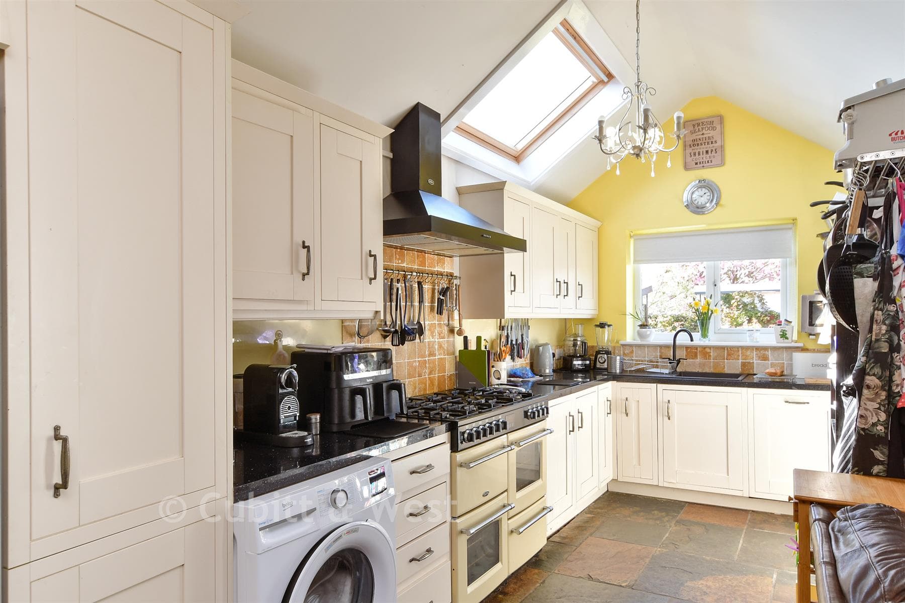 4 Bed Chalet, Keymer Avenue Peacehaven — photo 5