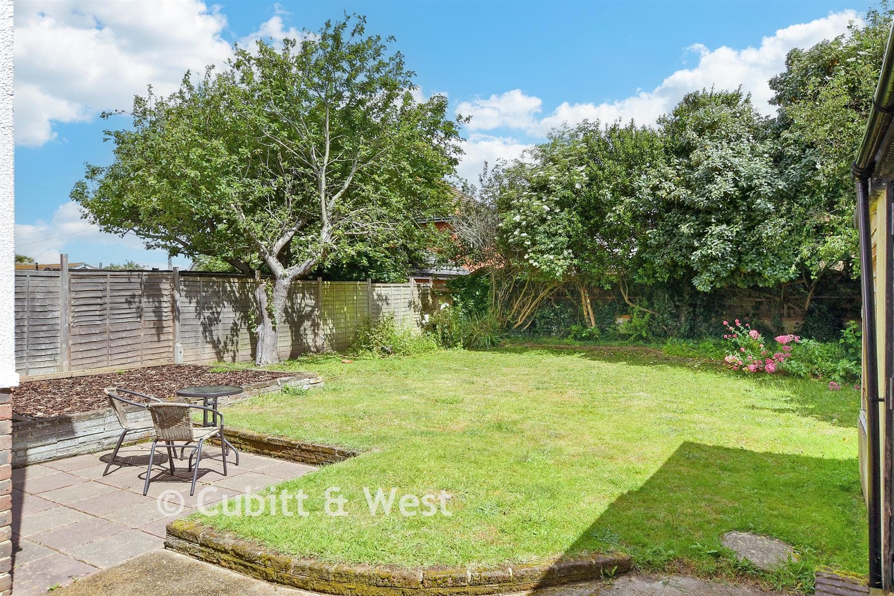4 Bed Detached House, Arundel Road Peacehaven — photo 1