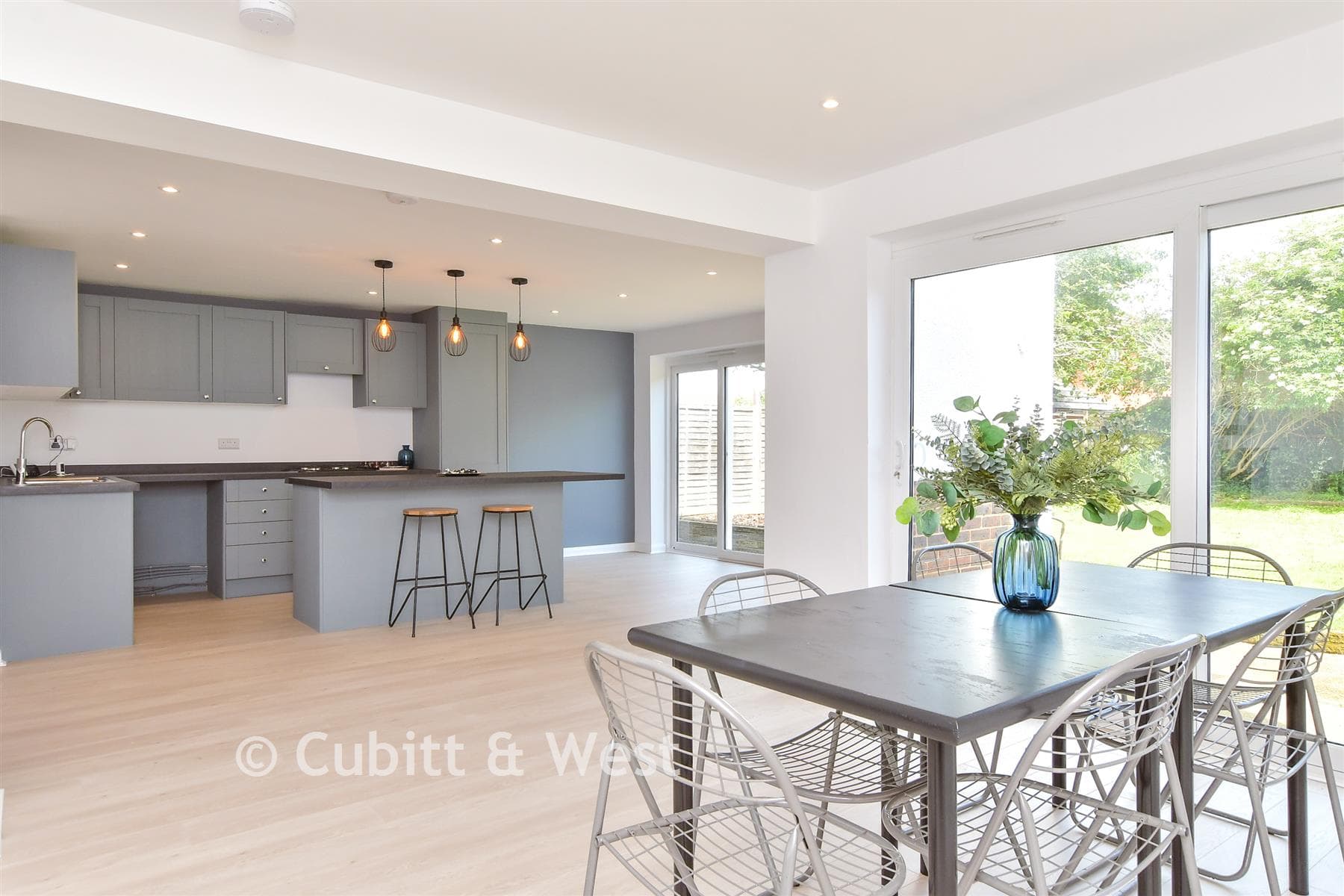 4 Bed Detached House, Arundel Road Peacehaven — photo 5