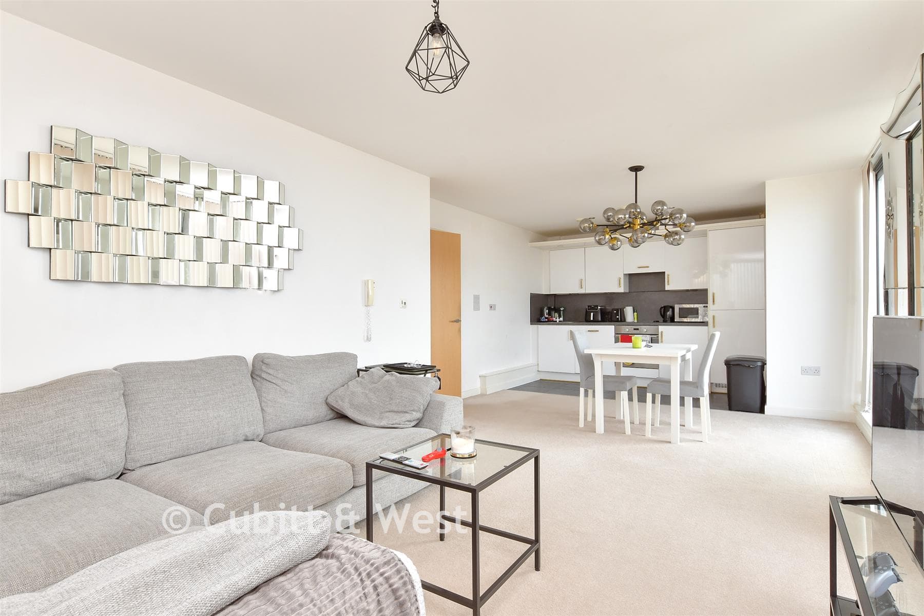 2 Bed Flat, Suez Way Saltdean Brighton — photo 4