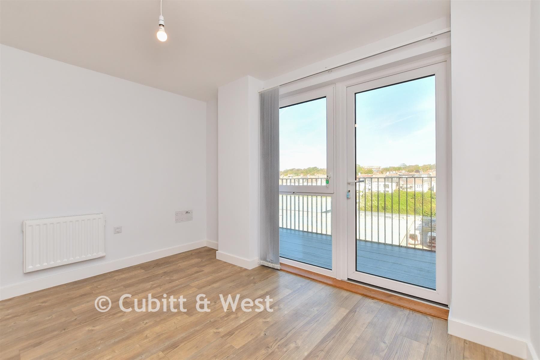 2 Bed Apartment, Davigdor Road Hove — photo 3