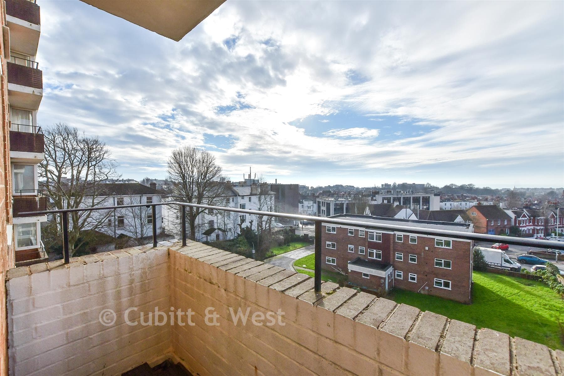 2 Bed Apartment, Dyke Road Brighton — photo 2
