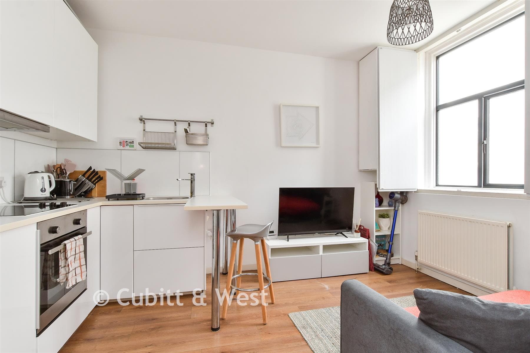 1 Bed Apartment, Western Road Brighton — photo 4