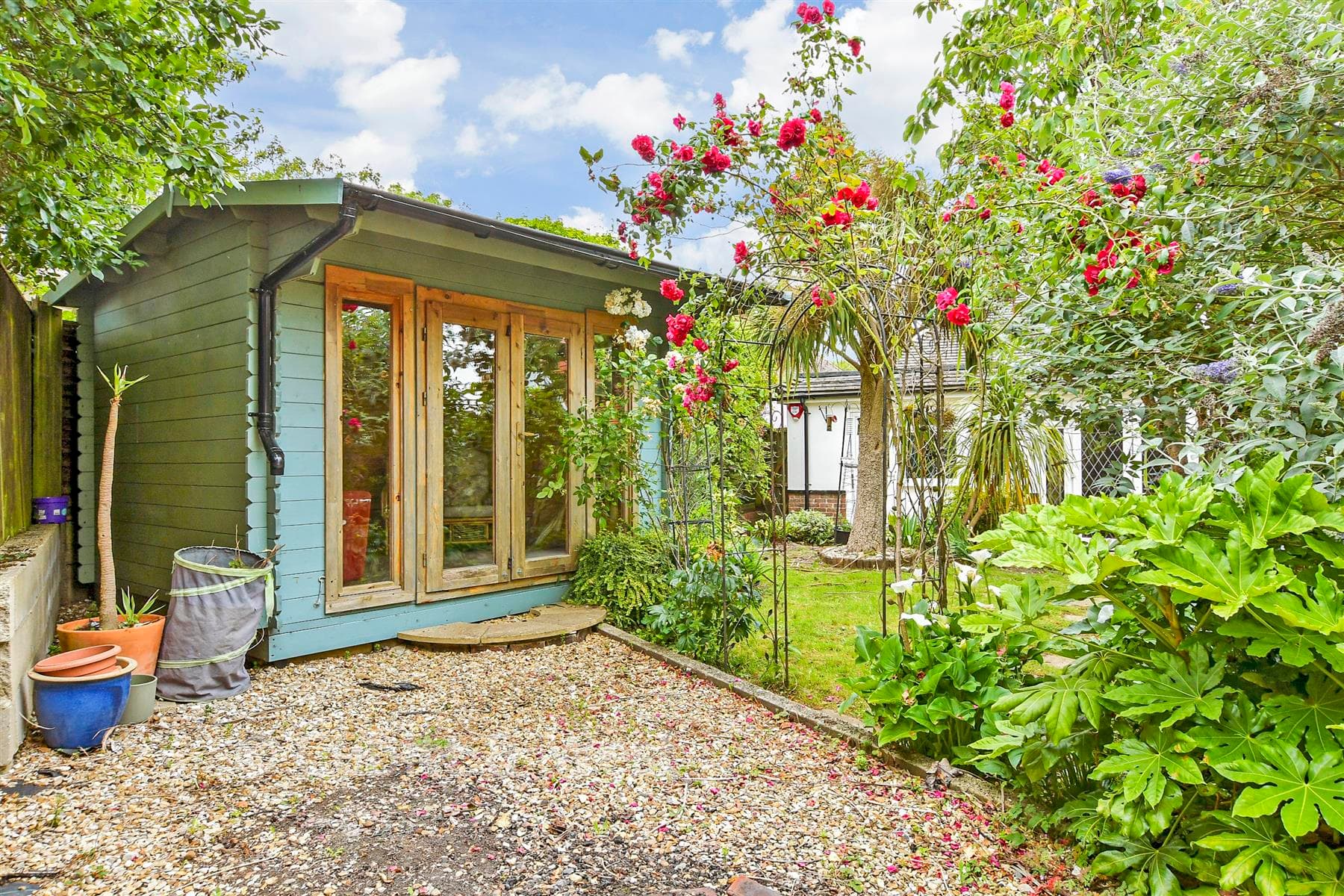3 Bed Detached Bungalow, Falmer Road Woodingdean Brighton — photo 2