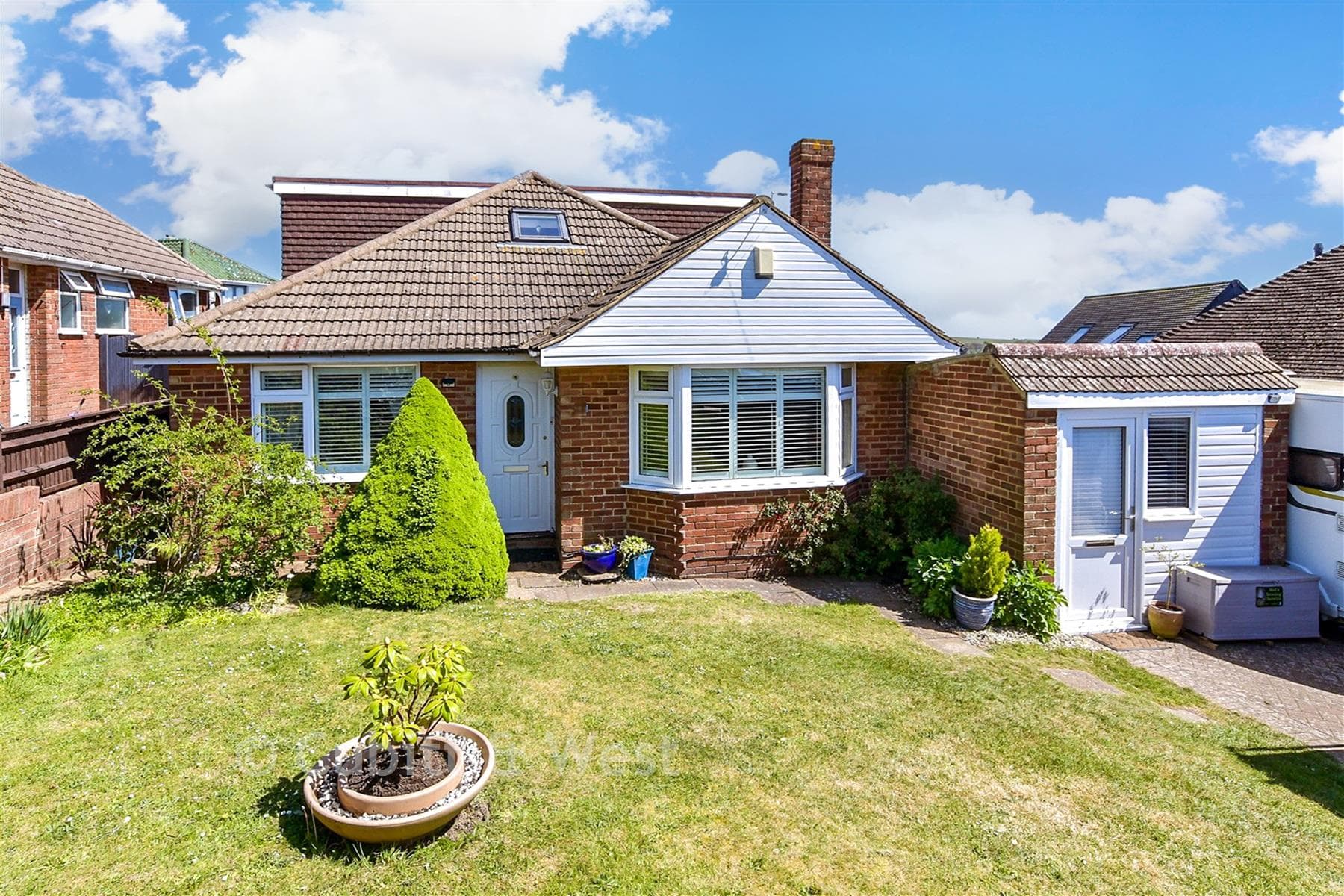 3 Bed Detached Bungalow, Mcwilliam Road Woodingdean Brighton — photo 1