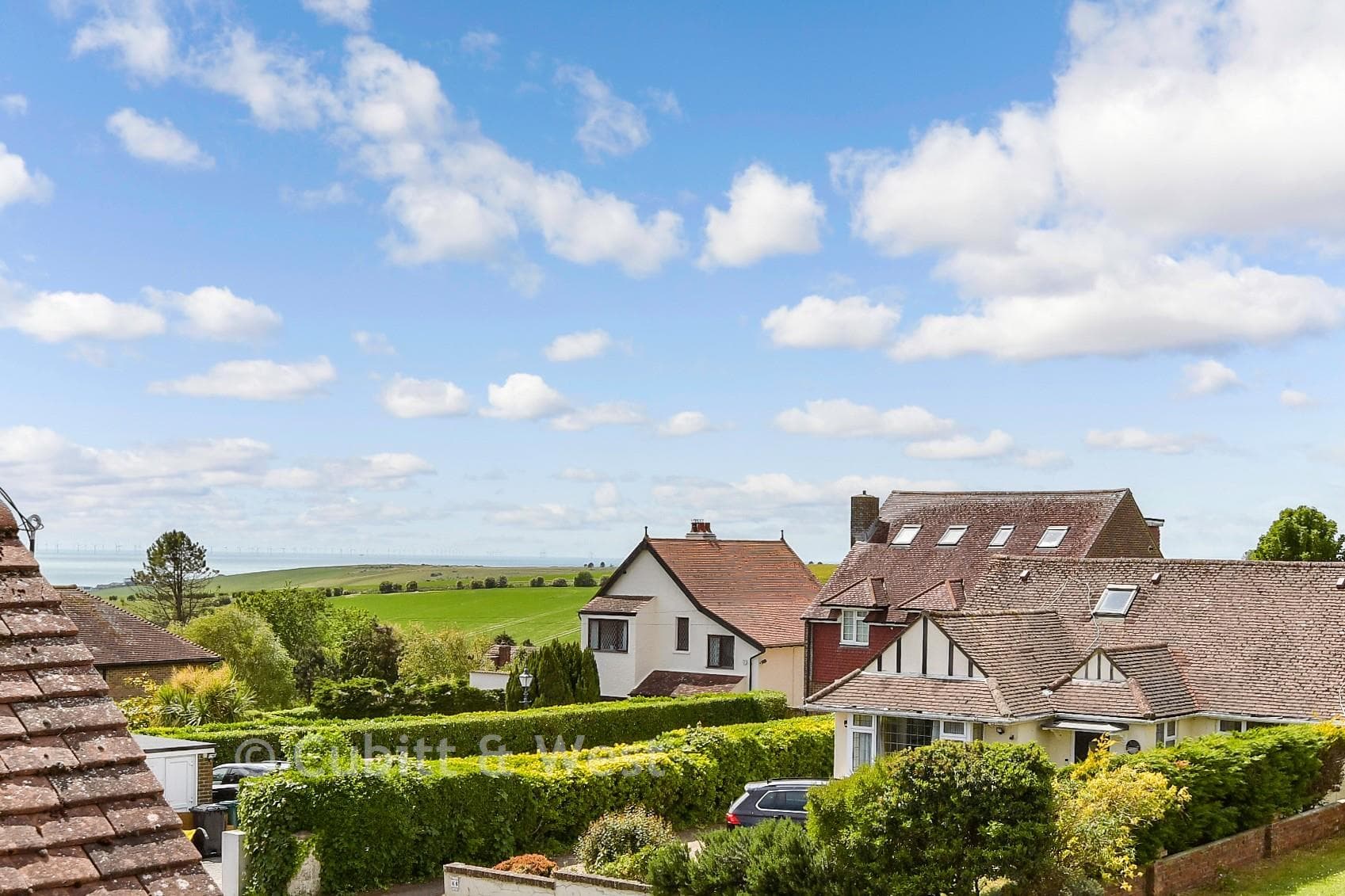 5 Bed Detached House, The Ridgway Brighton — photo 2