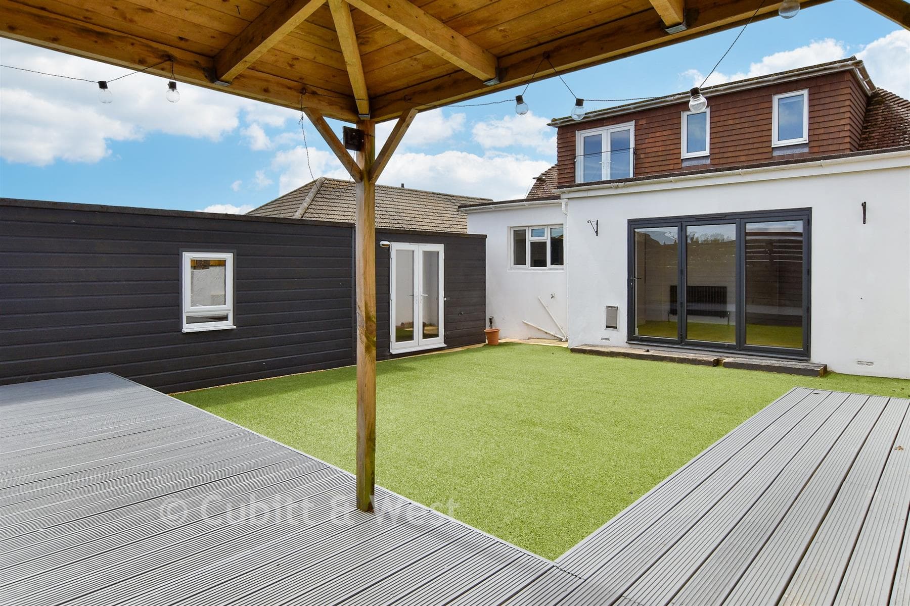 5 Bed Detached House, The Ridgway Brighton — photo 3