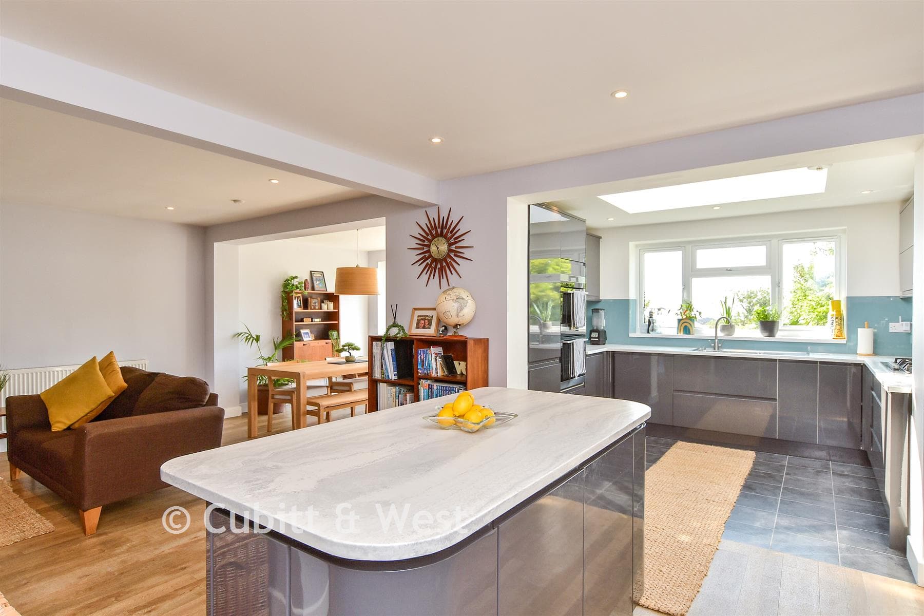 4 Bed Detached House, Crescent Drive North Woodingdean Brighton — photo 4
