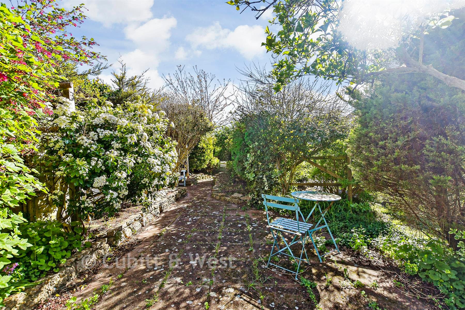 4 Bed Detached Bungalow, Crescent Drive North Woodingdean Brighton — photo 2