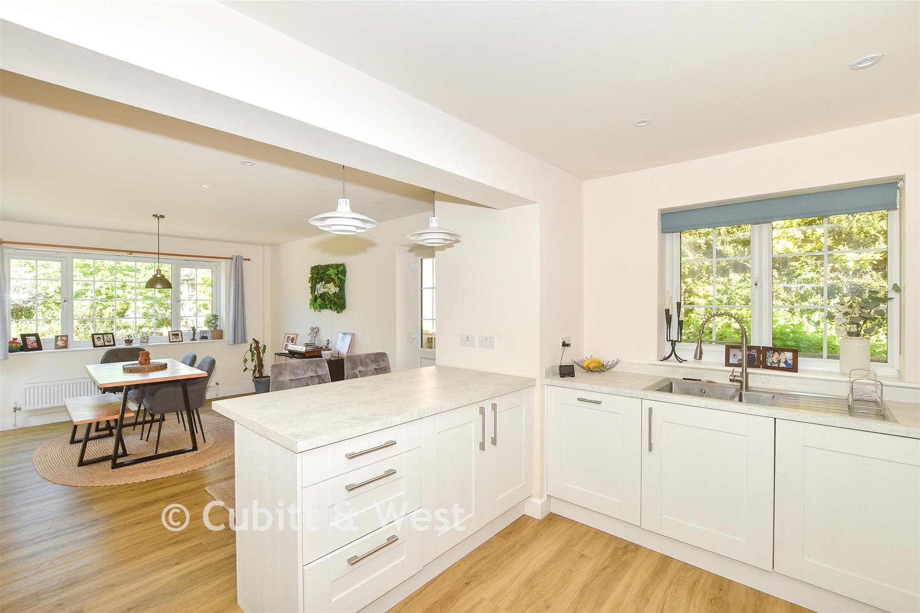4 Bed Detached Bungalow, Crescent Drive North Woodingdean Brighton — photo 5