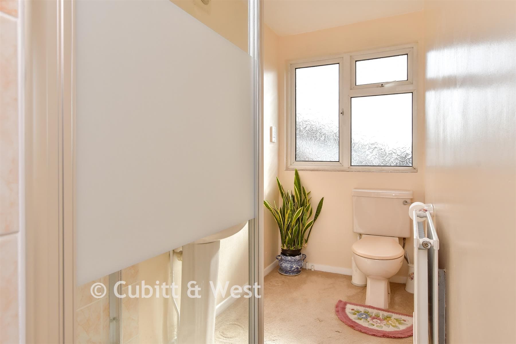 4 Bed Chalet, Falmer Gardens Woodingdean Brighton — photo 2