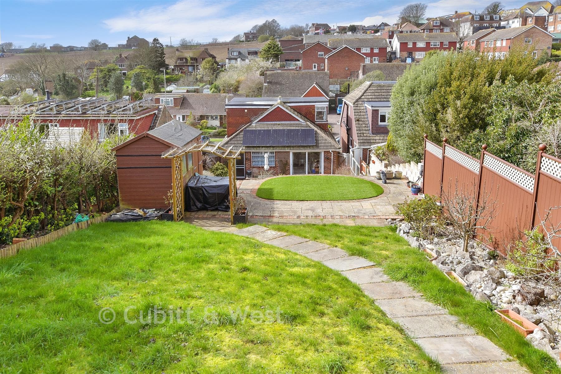 4 Bed Chalet, Falmer Gardens Woodingdean Brighton — photo 3