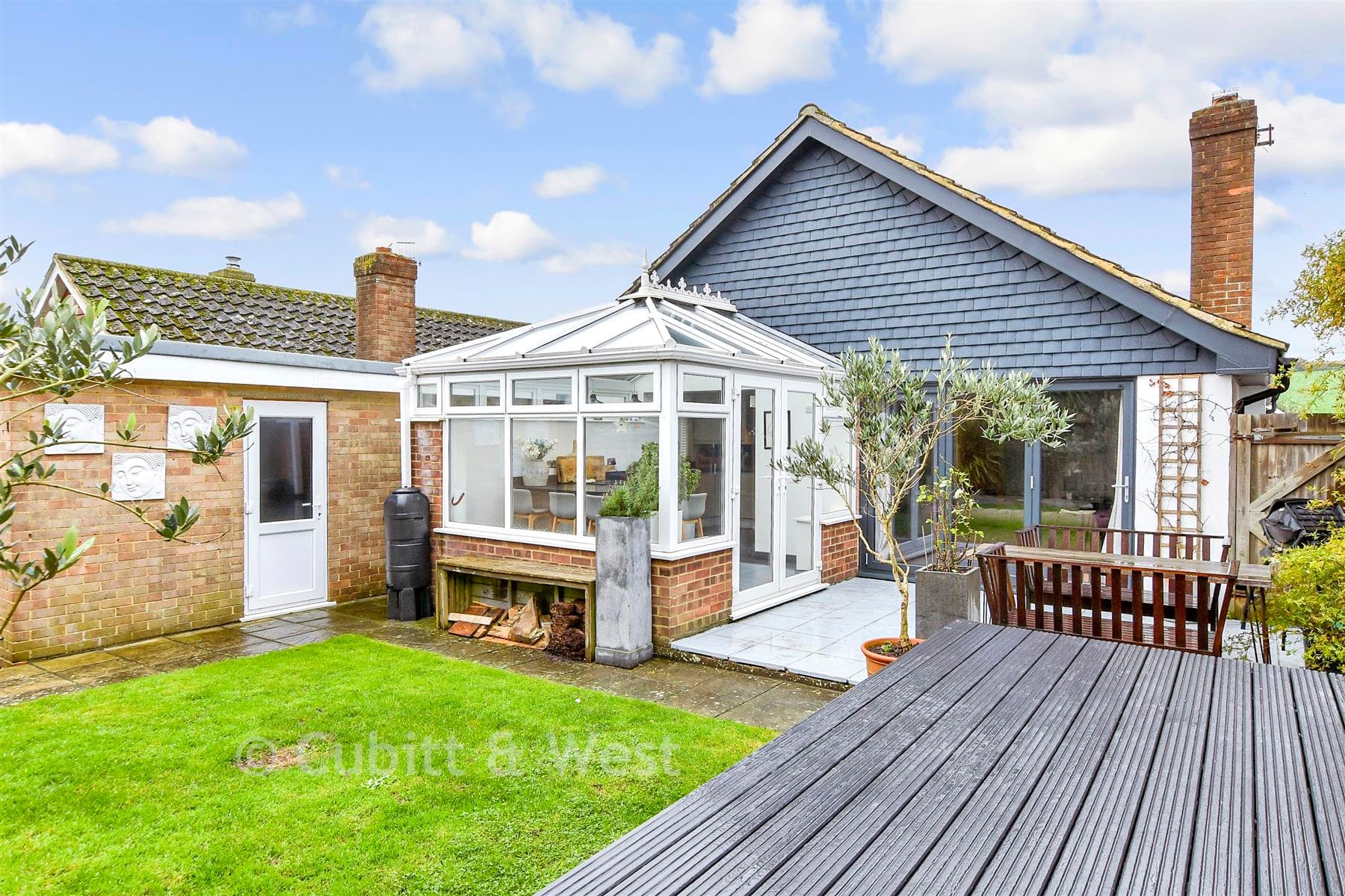 4 Bed Chalet, Pitt Gardens Woodingdean Brighton — photo 3