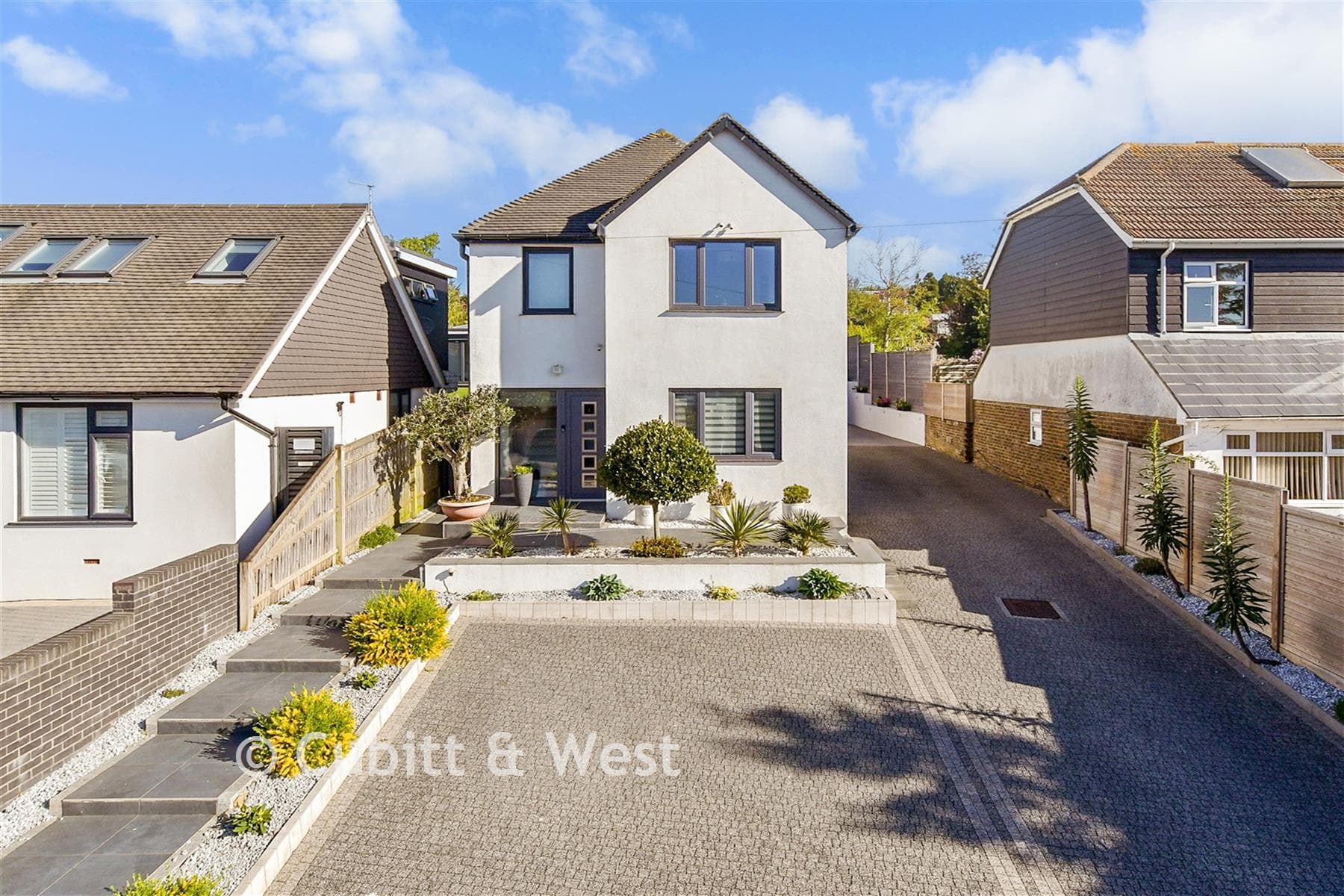 4 Bed Detached House, Crescent Drive North Woodingdean Brighton — photo 1
