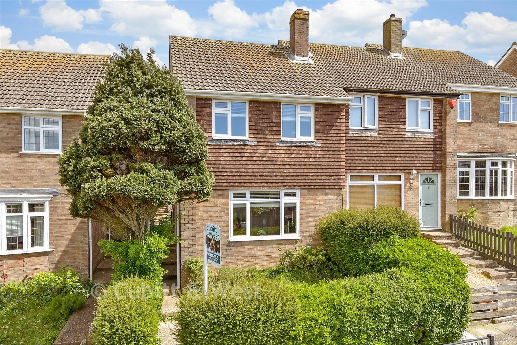 3 Bed End Of Terrace House, Batemans Road Woodingdean Brighton — photo 1