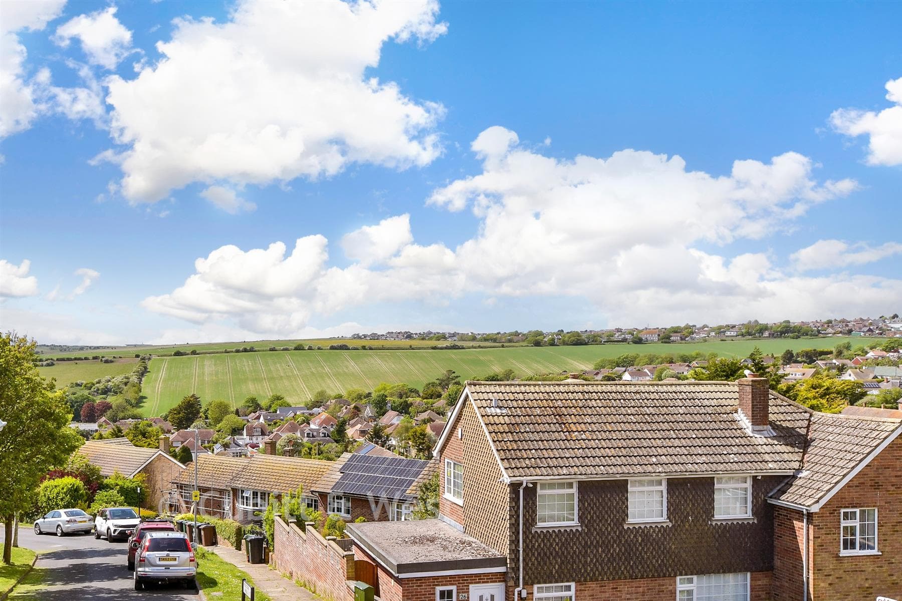 3 Bed End Of Terrace House, Batemans Road Woodingdean Brighton — photo 2