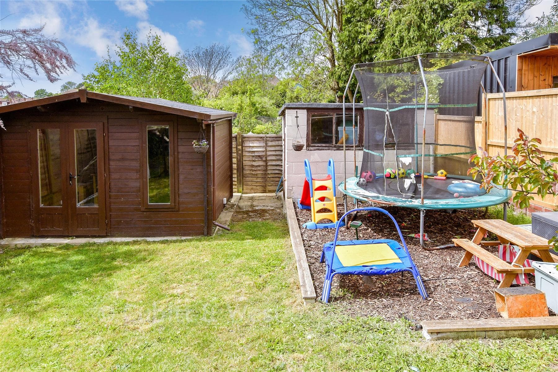 2 Bed End Of Terrace House, Cowley Drive Woodingdean Brighton — photo 3
